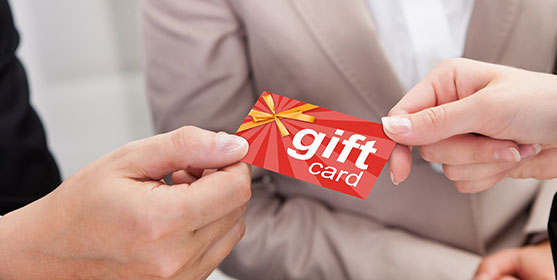 top hacks to elevate your sales and loyalty program with gift cards